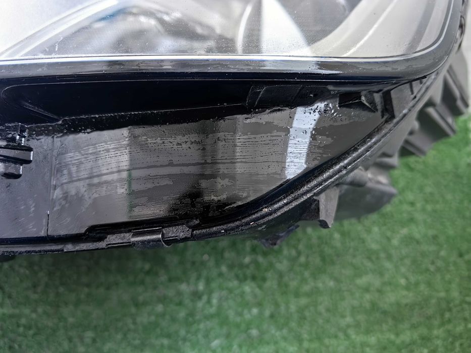 Десен фар за Audi A4 B9 / Ауди А4 Фул Лед