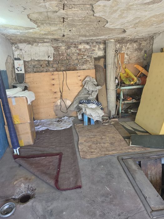 Продам гараж 18 кв.метроа