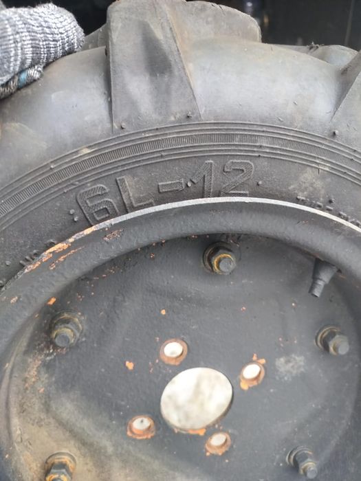 Продам резина с дисками мотоблок