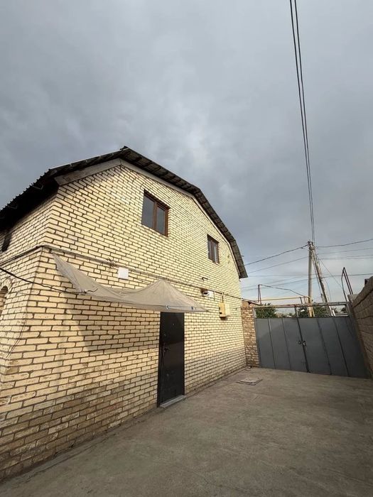 Продается дом Бектемирский район 3 соток  6 комната