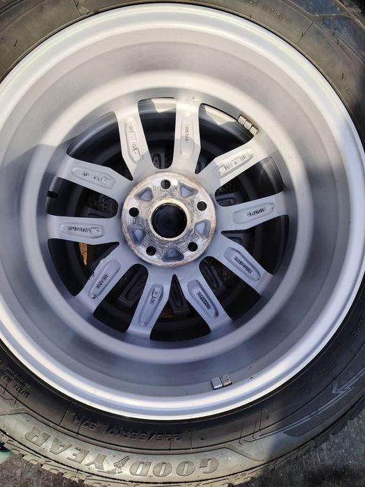 Почти нови CMS 17-5x112 ET40 7j Mercedes E class W213