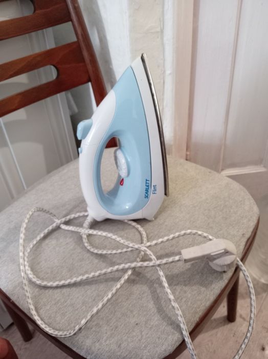 Утюук рабочим состояния 2000