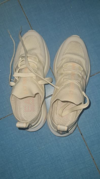 Adidași Armani originali