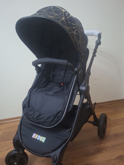 Vand carut bebe 3 in 1 nou nout