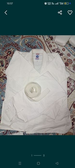 кимоно форму для каратэ .