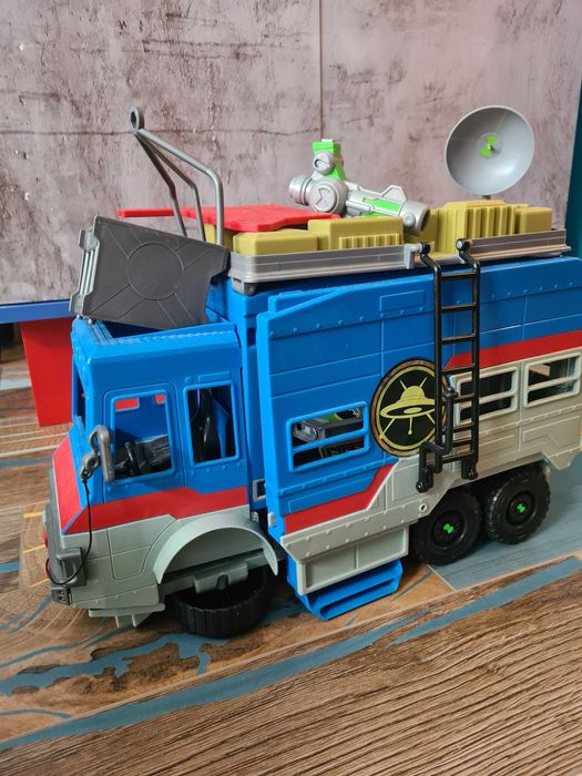 Kaравана (камион ) на Бен Тен