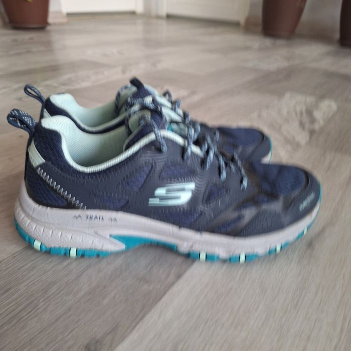 Adidași trekking Sheckers nr 37