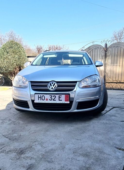 Vând Volkswagen Golf V