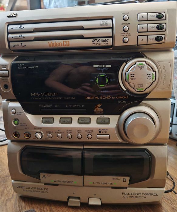 Катушечный, кассетный магнитофон