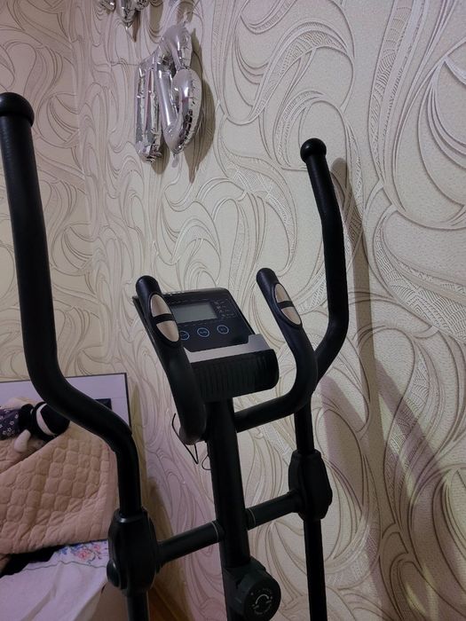 Yangi PowerGYM Elliptik Trenajor sotiladi
Holati: yangi, ishlatilmagan