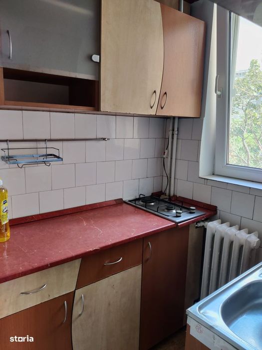 Apartament 3 camere, balcon, Rogerius