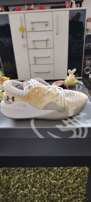 Adidași Under Armour nr. 45
