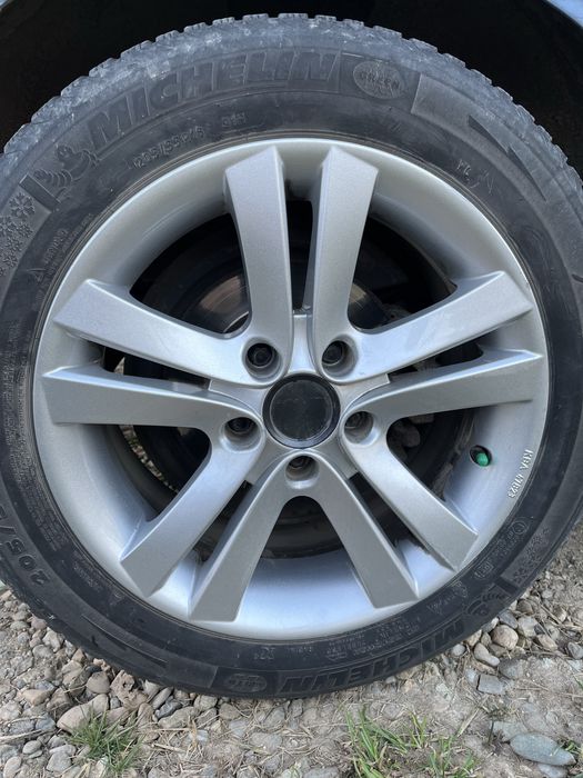 Vând jante+cauciucuri M/S 205/55/16 5x112