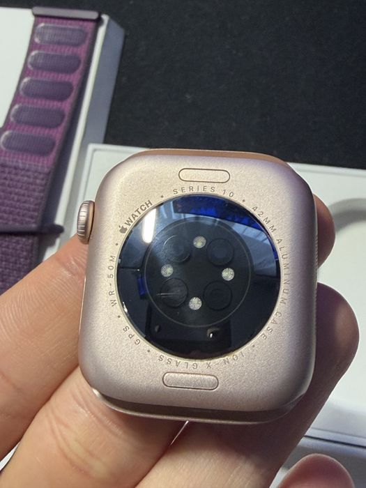 Apple Watch Series 10 42mm GPS GOLD Garanție 04.2026