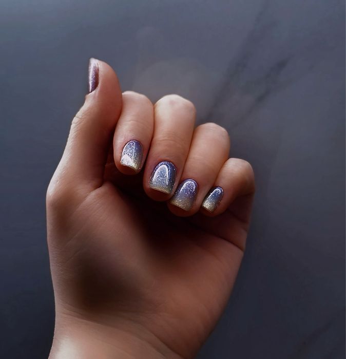 Set unghii press-on realizate cu gel uv