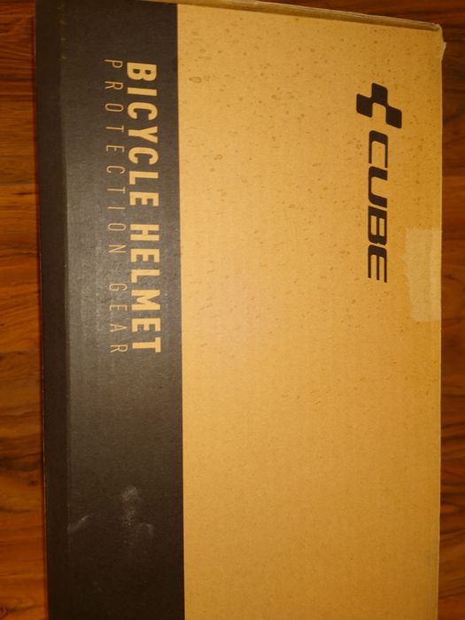 Vând casca protecție bicicliști Cube M 52~57 cm, nefolosită