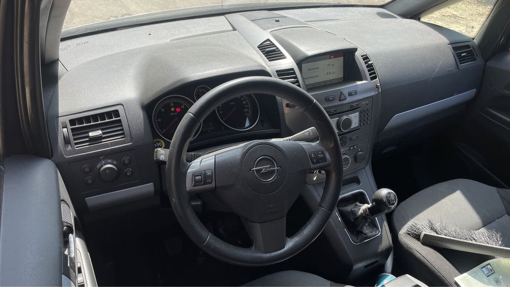 Opel Zafira B 1.9cdti Z19DT Опел Зафира Б