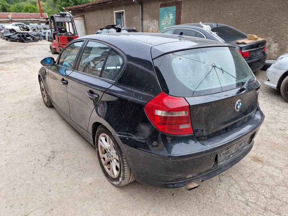 BMW E87 118D 143кс ксенон рекаро CIC навигация ръчка НА ЧАСТИ!