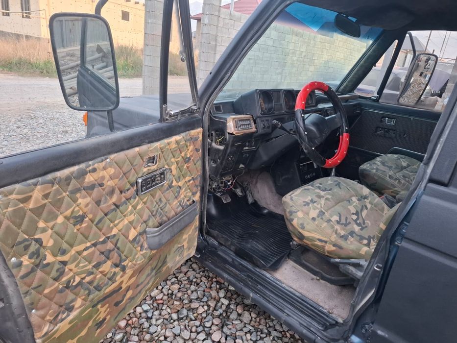 Продаю Паджеро 1 поколения