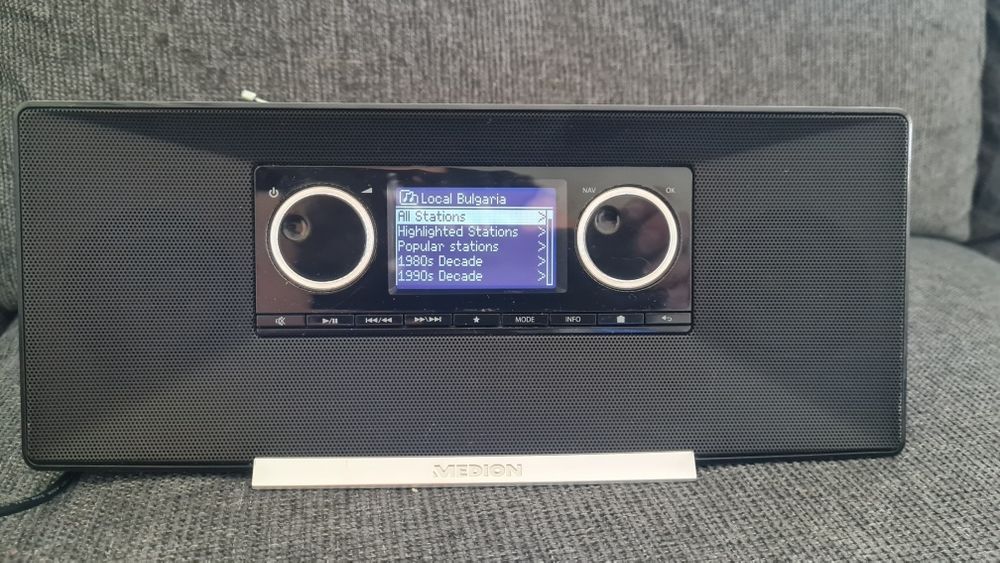 Medion I-net, FM, DAB+,USB player.