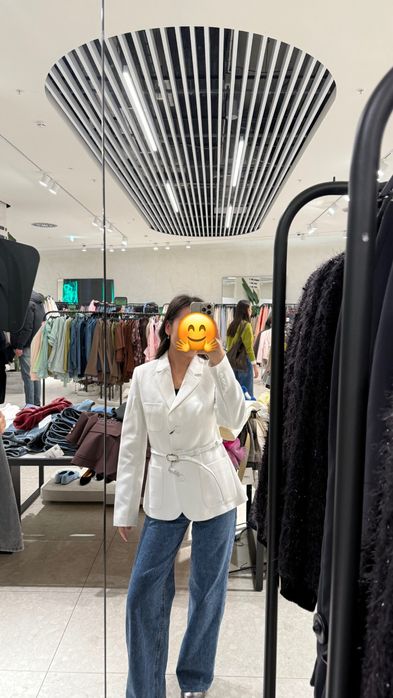 Блейзер приталенного кроя с ремнем