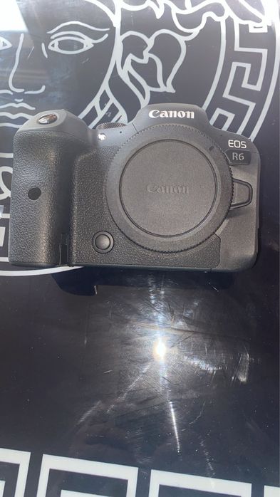 Canon EOS R6 - Urgent