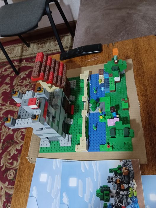 Продам Лего Minecraft