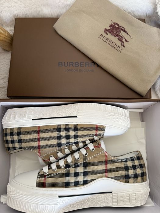 Дамски обувки Burberry