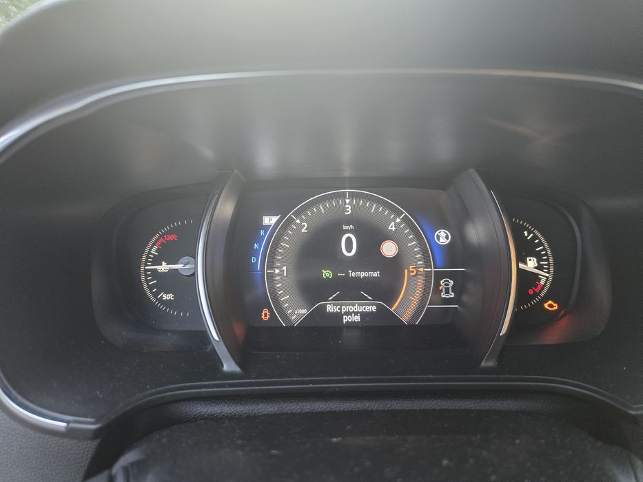 Vând sau schimb Megane 2018