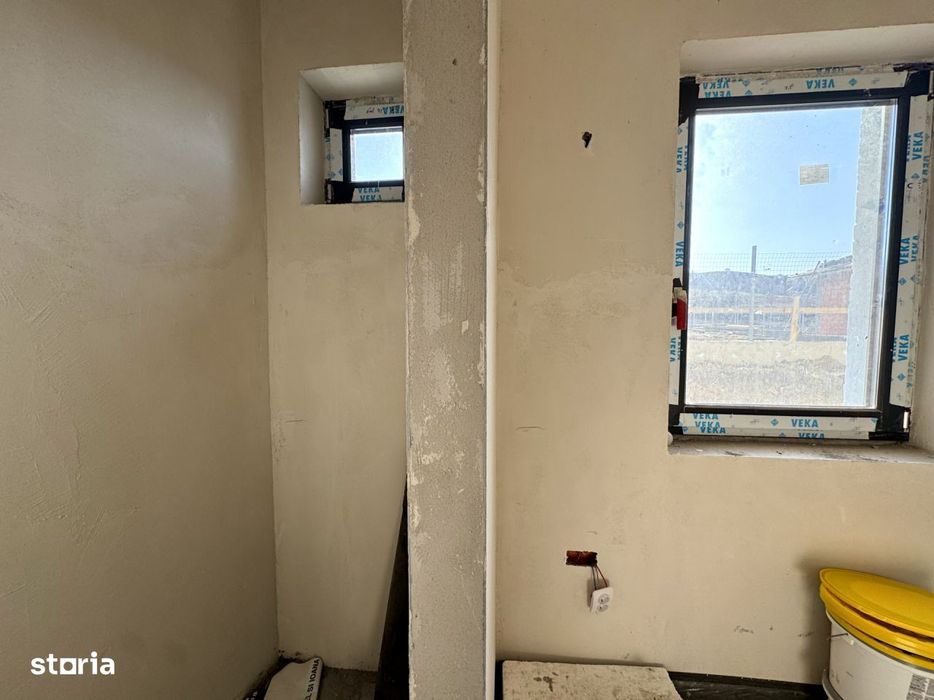 Casa individuala, 170 mp, finisata, pe un singur nivel, 300 mp curte,