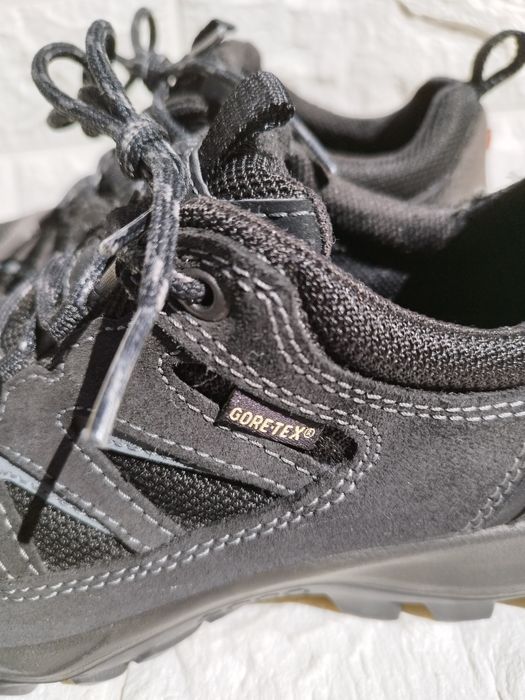 ECCO gore-tex ,36 номер,нови , дамски обувки ,унисекс
Непромокаема мем
