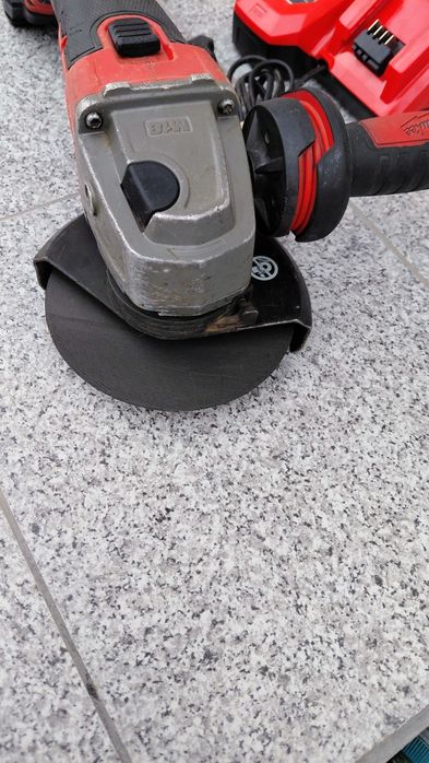 Milwaukee M18 FSAG125X Ъглошлайф