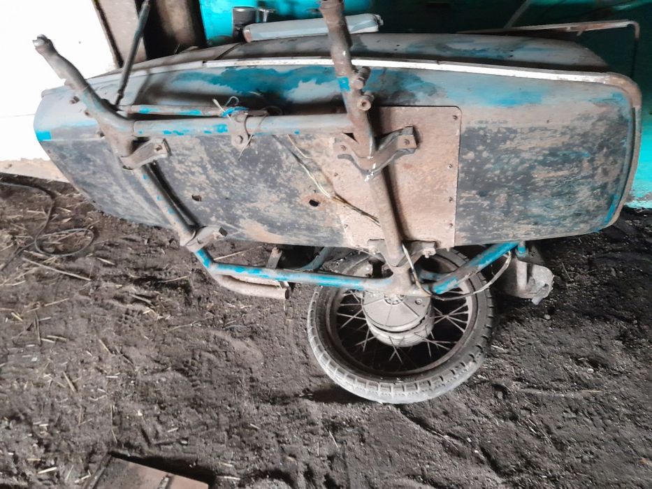 Продам мотоцикл Урал (на запчасти)