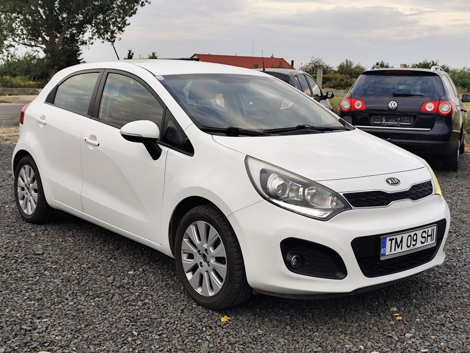 Kia Rio. An 2012. Motor 1,2 Diesel. Euro 5. Unic proprietar în țară.