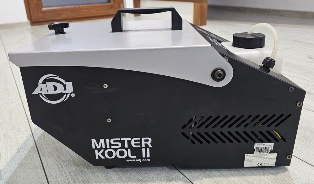 Aparat de făcut fum MISTER KOOL II