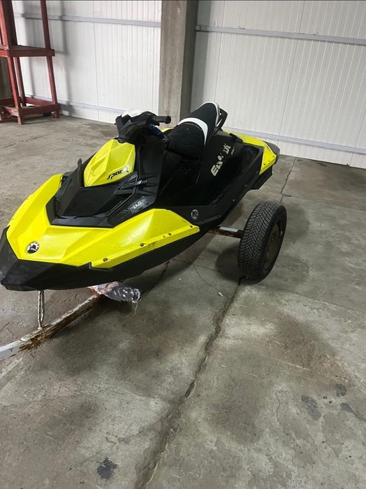 Ski jet seadoo spark 70h 110cp