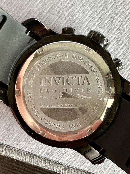 Часовник Invicta Pro Diver