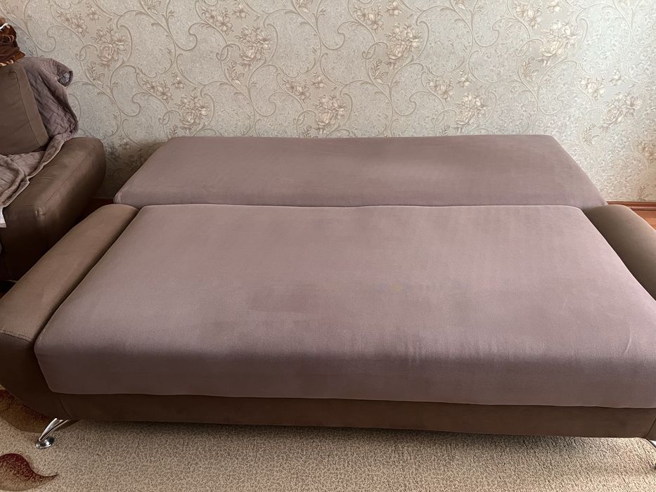 Продам диван с креслом