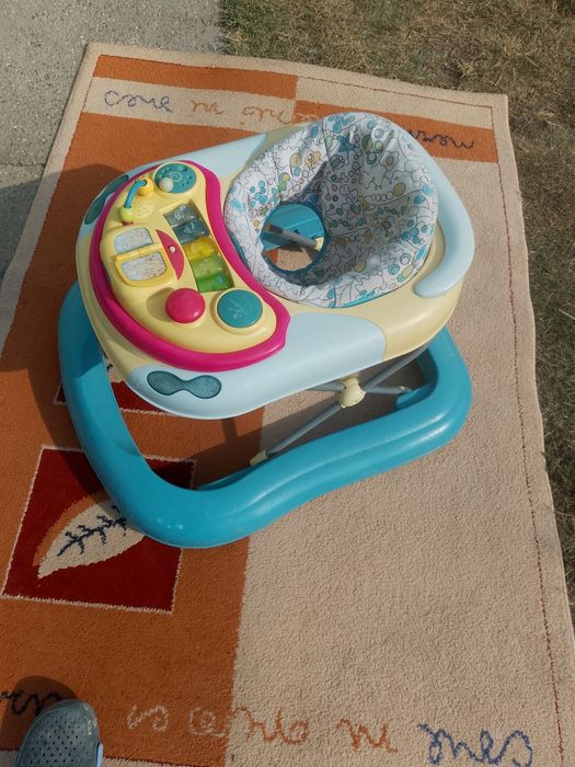 Vănd scaun de masă ptr bebeluș ,rotobil și barieră de protecție pat