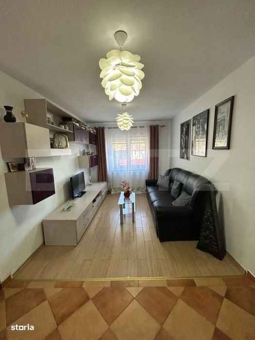 Apartament de vanzare – 4 camere, 85 mp, etaj 2, zona centrala