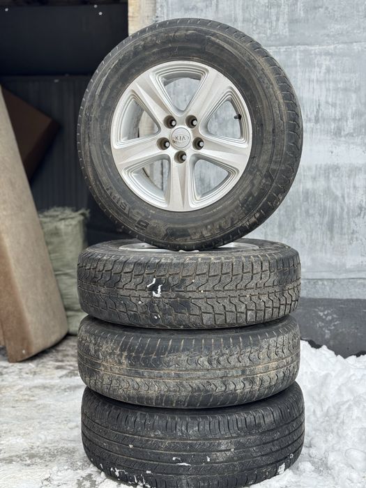 продам шины 215/70R16