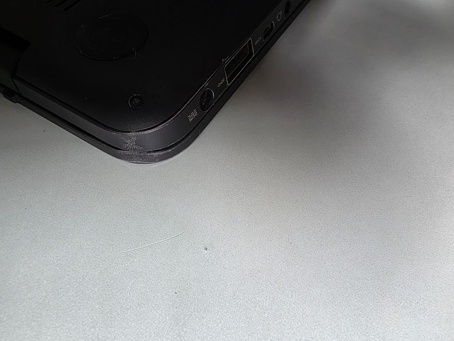 Laptop Asun Zenbook UX305LA  I7