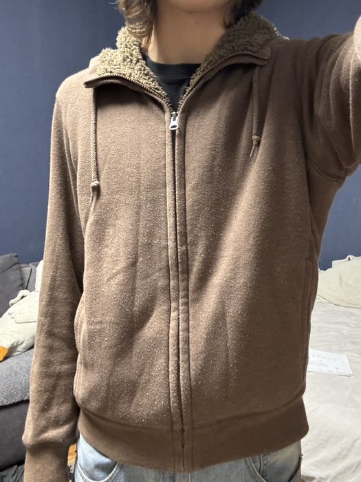 Кофту Uniqlo оригинал размер M