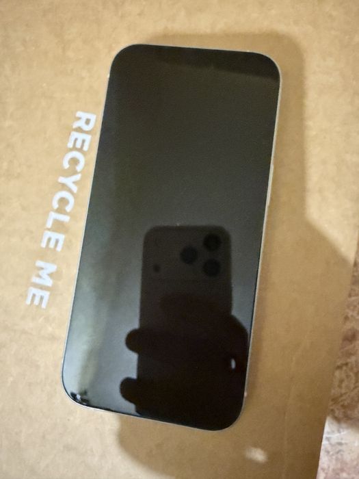 Продам Iphone 15