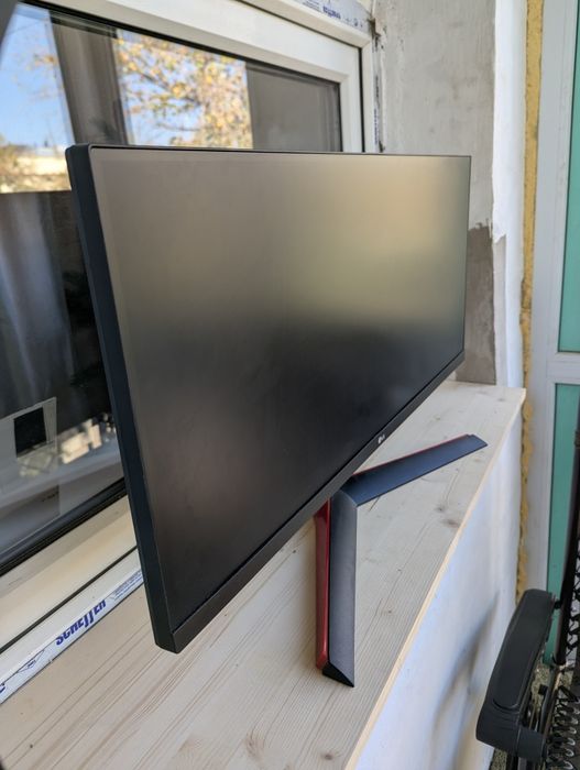 LG 29WP60G-B монитор