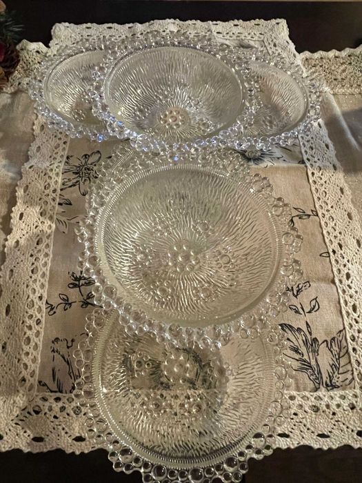 Чаши за мелба и купички