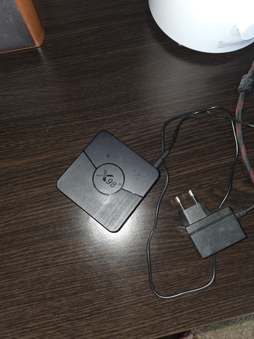 Телевизор artel TV LED 9000 smart 2017 и смарт приставка вместе