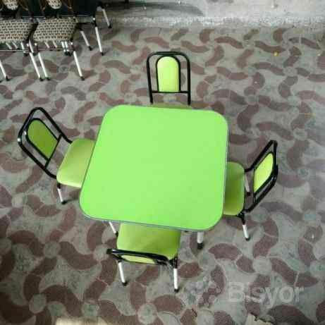 Temir stol stul siz istagan dezayinda