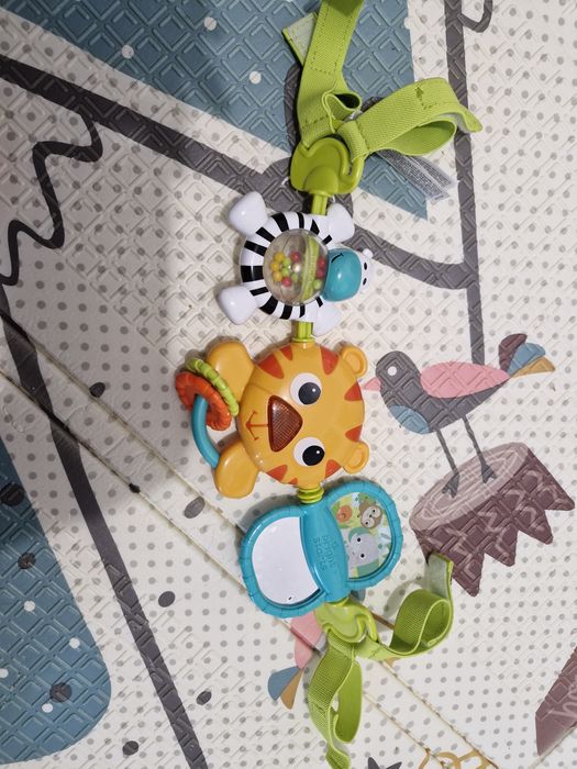 Scoica Lionelo + baza isofix