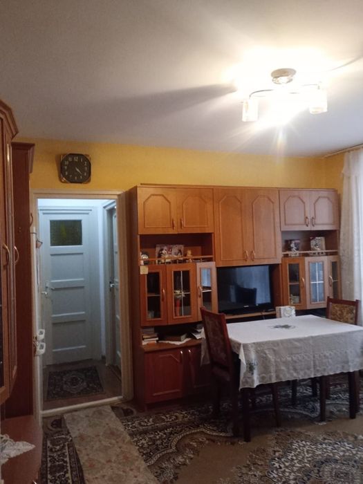 Vand apartament 2 camere bul.1 Dec.43.000 neg.